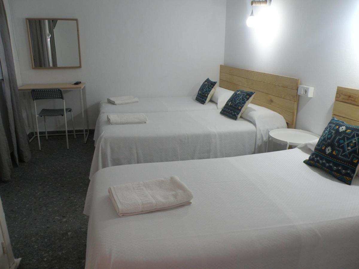 Triple Room,1758274070:JPEG