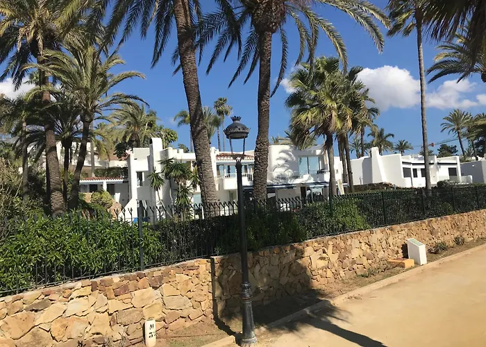 Matda Beachfront Puente Romano -