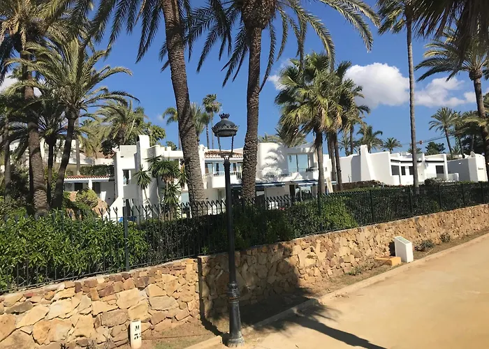 Matda Beachfront Puente Romano -