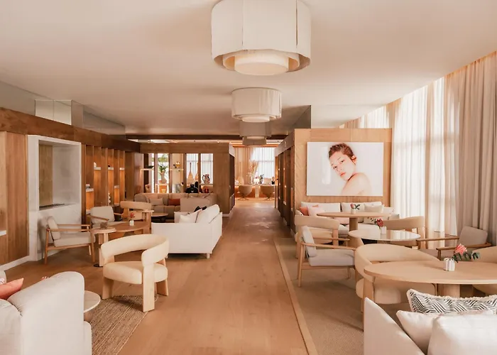 Melia Banús
